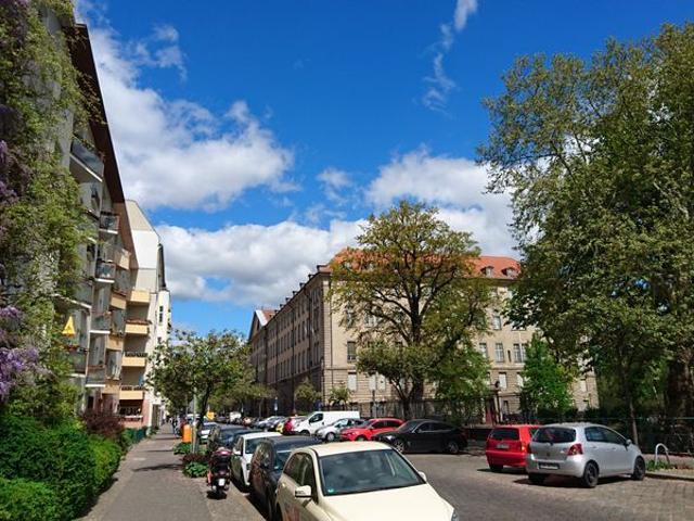 Charming central apartment on Winterfeldplatz / Superior court, Berlin Amsterdam Apartments for Rent