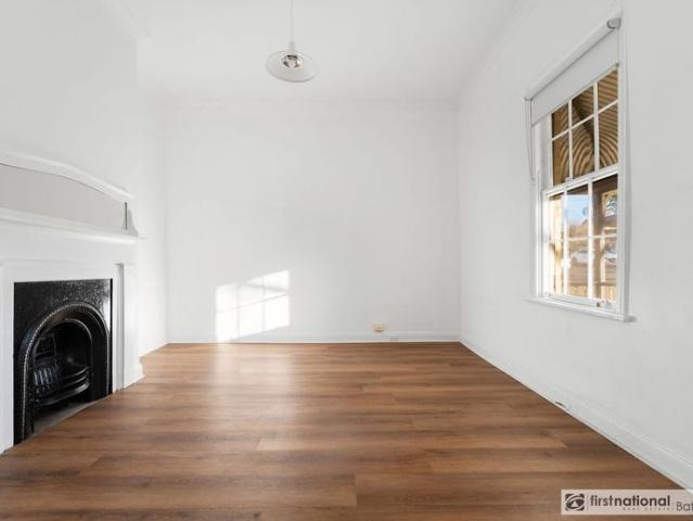 Charming Central Cottage – Walk to the CBD