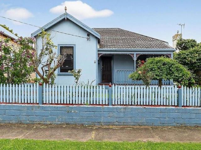 Charming Central Home with Flexible Living Options