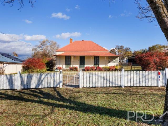 Charming Centrally Located Opportunity!