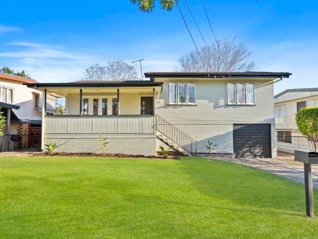 CHARMING CHAMFERBOARD HOME WITH SPACE, CHARACTER & A HUGE BACKYARD
