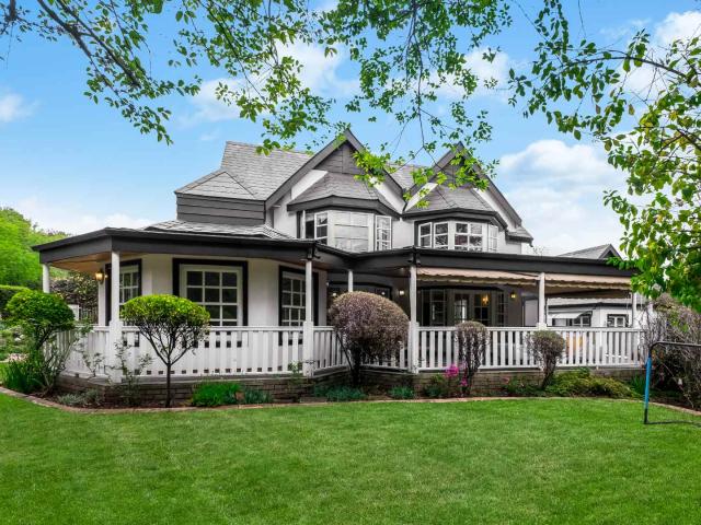 CHARMING CHARACTER HOME WITH COTTAGE NESTLED IN DAINFERN GOLF ESTATE