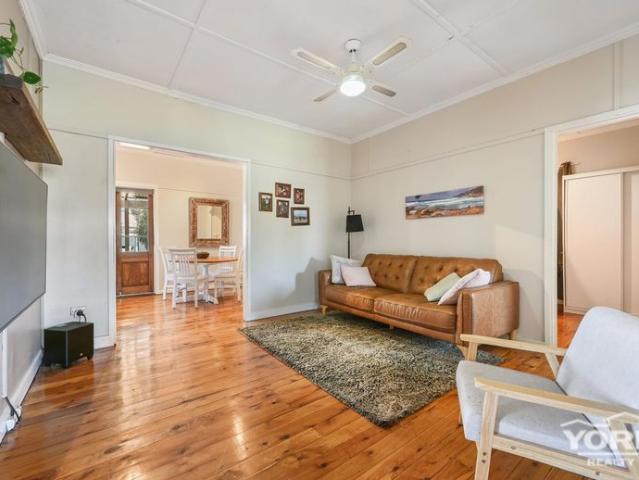Charming Character Home Close to CBD & Base Hospital