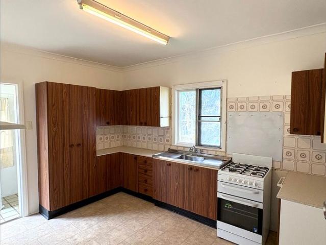 Charming Character Home in the Heart of Everton Park
