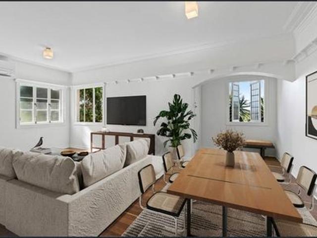 Charming Character Home in the Heart of Mitchelton