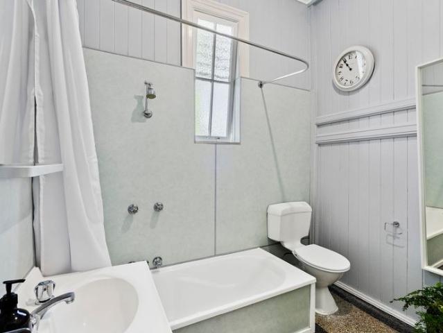 Charming Character Home in a Sought After Greenslopes Location
