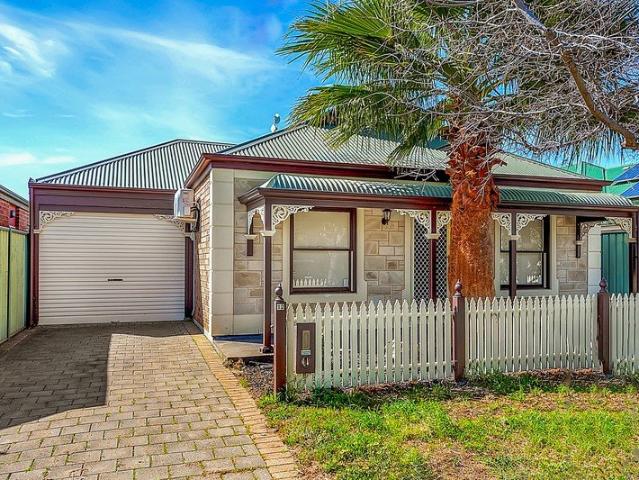 Charming Character Home in Shearwater Estate