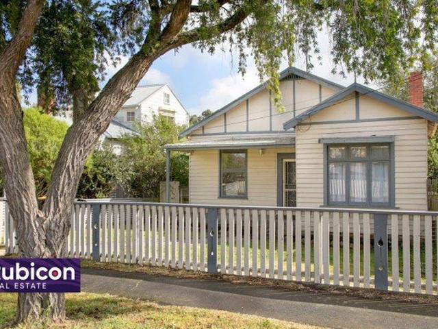 Charming Character Home on a Generous 648m² Allotment