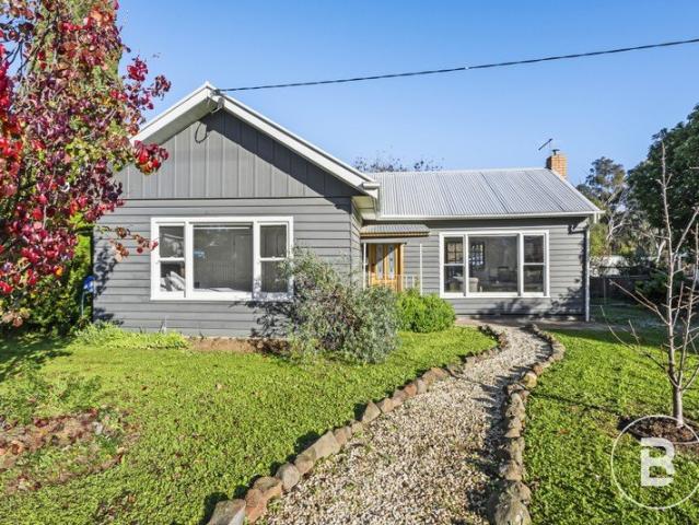 Charming Character, Space & Lifestyle on 931m² Approx