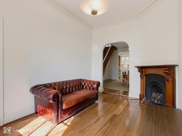 Charming Character Terrace in the Heart of the City