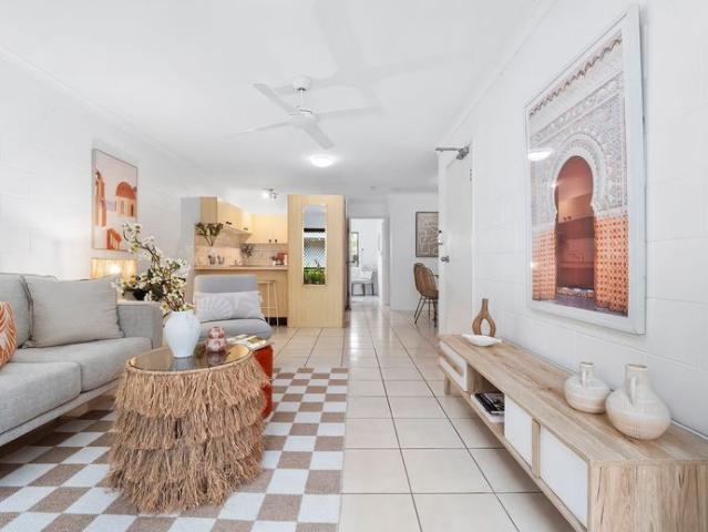 CHARMING CITY FRINGE APARTMENT