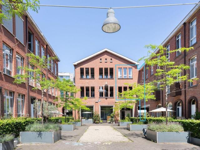 Charming city house with 2 bedrooms and covered terrace