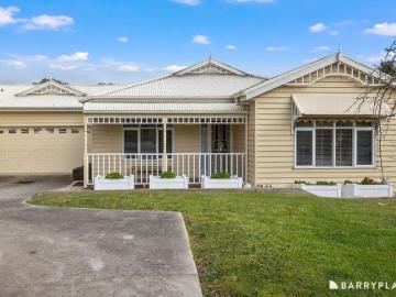 Charming Comfort in a Tightly Held Healesville Pocket