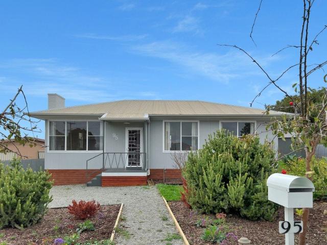 Charming, Comfortable & Ready to Call Home