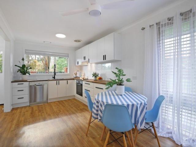 Charming & Contemporary: Contemporary Parkside Oasis in Charming Warragul