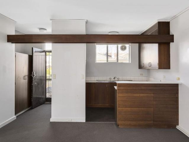 Charming & Convenient Apartment in the Heart of Toorak