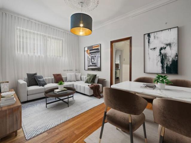 Charming & Convenient Two Bedroom Home Plus Study & convertible Guest accommodation