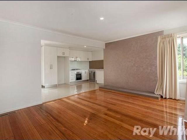 Charming & Convenient 3 Bedroom Home in Boronia!
