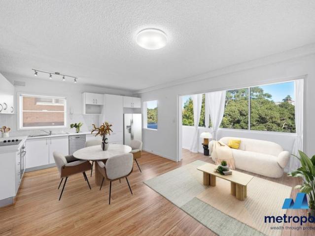 CHARMING COASTAL APARTMENT IN THE HEART OF COOGEE