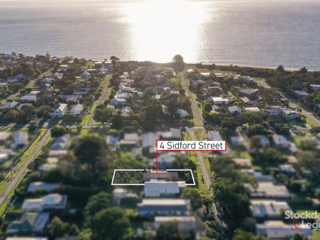 Charming Coastal Escape within an easy stroll to Ventnor Beach