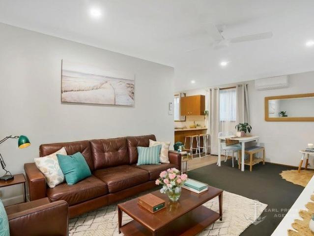 Charming Coastal Home in a Peaceful Location