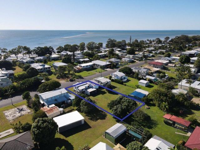 Charming Coastal Home in Burrum Heads Across The Road To The Beach!