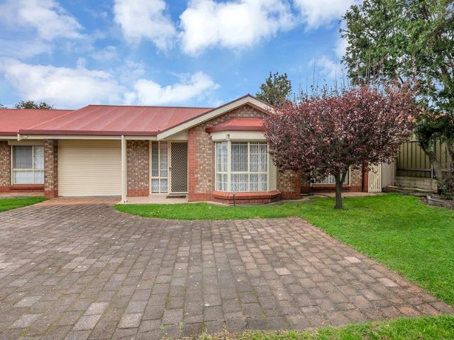 Charming Coastal Living in a Quiet Victor Harbor Setting