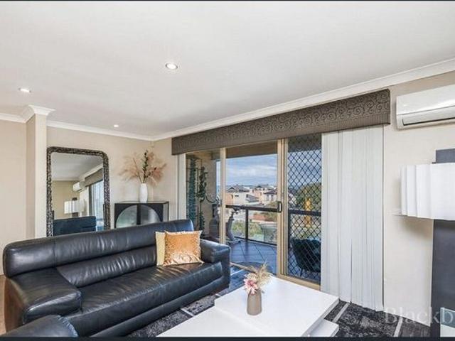 Charming Coastal Living in Scarborough