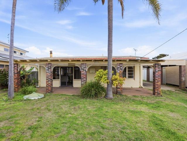 Charming Coastal Living in Sought After Wannanup
