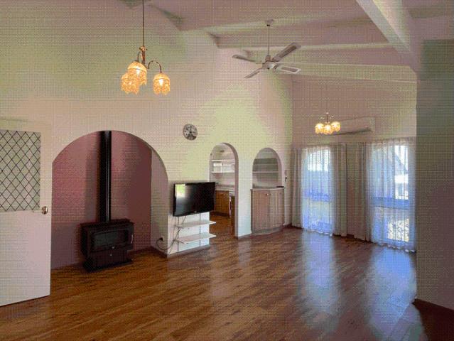 Charming Coastal Retreat: 2 Bedroom Haven in Inverloch