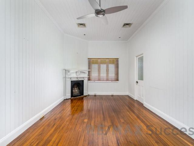 Charming Colonial Home in Prime East Toowoomba Location