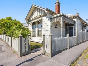 Charming Corner Block Opportunity in Williamstown
