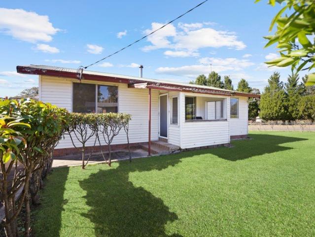 Charming Cottage on a Spacious 3,193m²