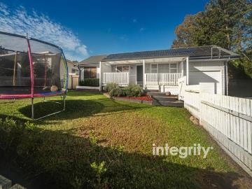 charming cottage CBD living