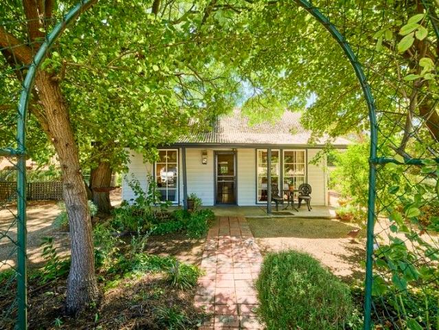 Charming Cottage: Circa 1846