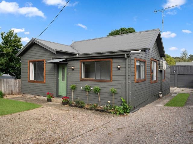 Charming Cottage, Fabulous Location