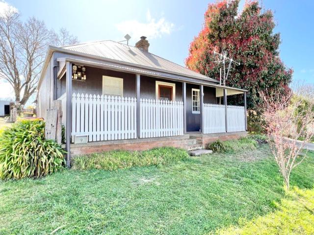 Charming Cottage in Millthorpe