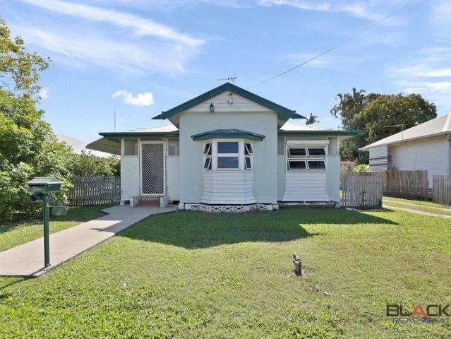 Charming Cottage in a Prime North Mackay Location