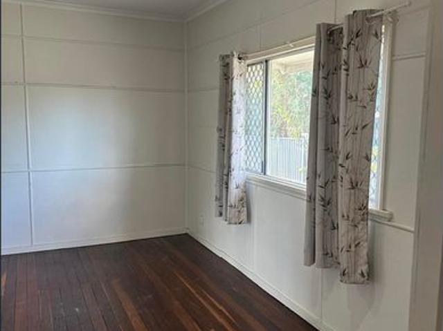 Charming Cottage in Convenient Millbank Location