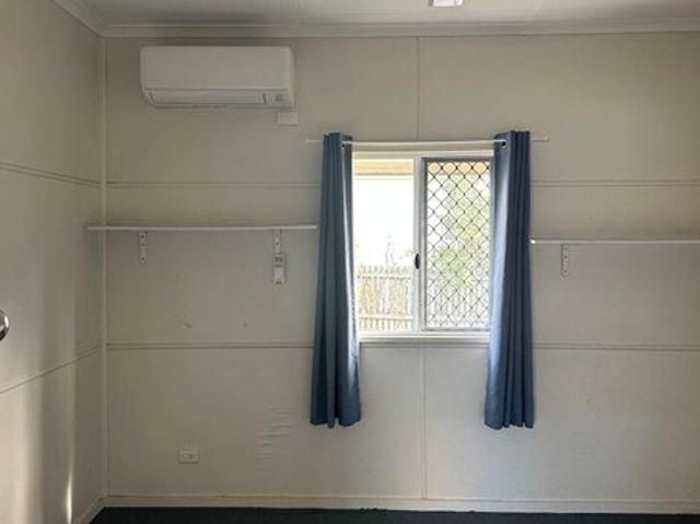 Charming Cottage in Convenient Millbank Location