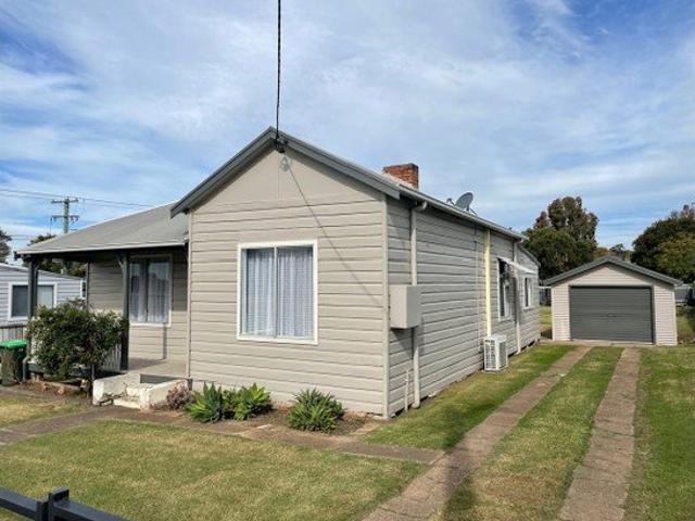 CHARMING COTTAGE IN KURRI KURRI!