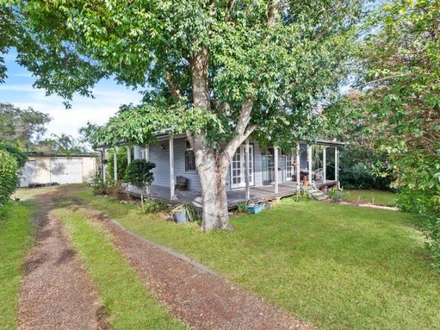 Charming Cottage in Prime Bolwarra Location