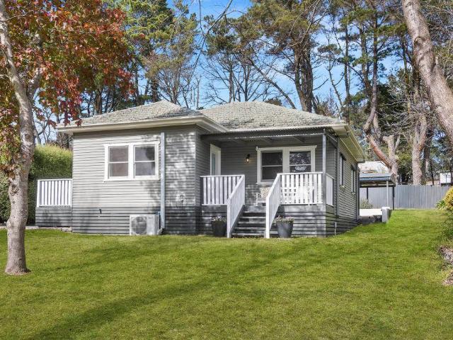 House For Lease 94 Railway Parade, Tallong NSW 2579