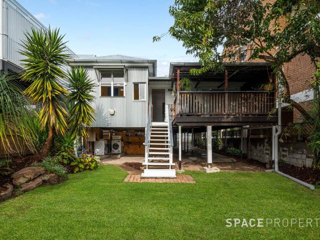 Charming Cottage Inner City Fringe