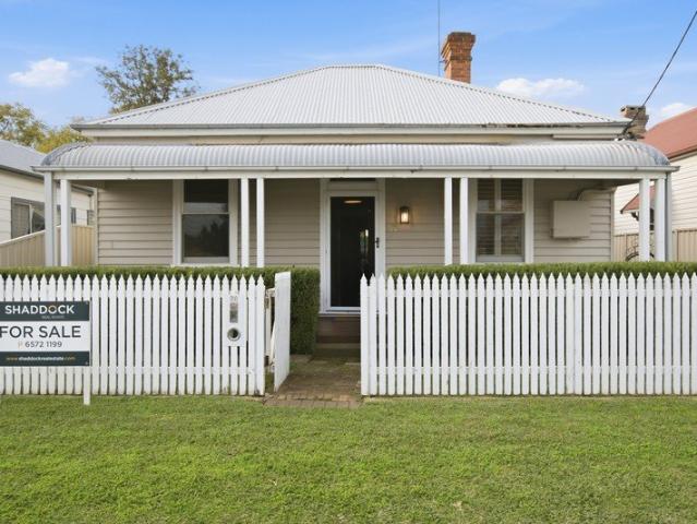 Charming Cottage Living with Space to Entertain