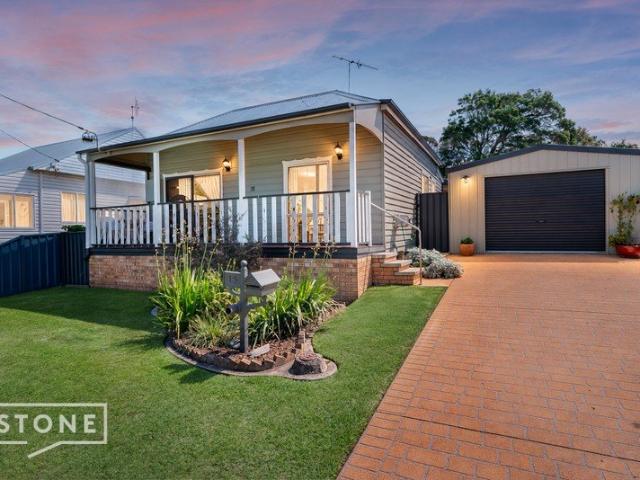 Charming Cottage Rich in Character without the Sacrifice of Convenience