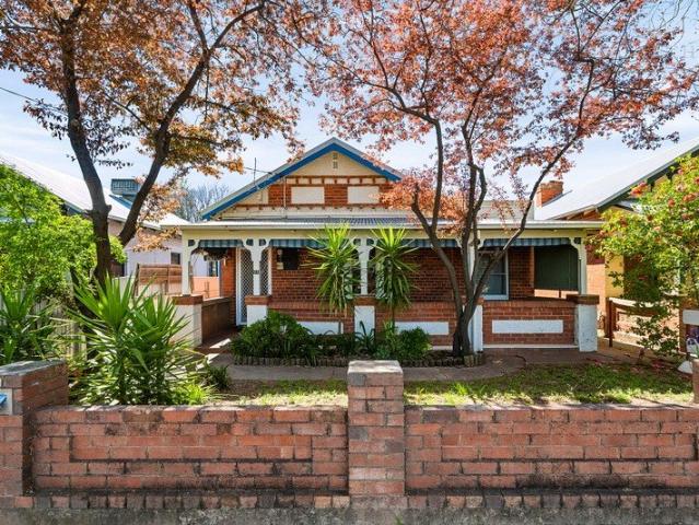 Charming Cottage Style Home