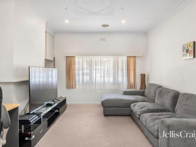 Charming Cottage Style Home in Convenient Ballarat Location