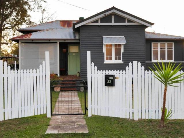 CHARMING COTTAGE WITH CBD LOCATION!