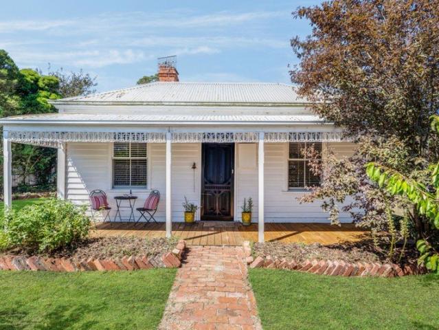 Charming Country Cottage